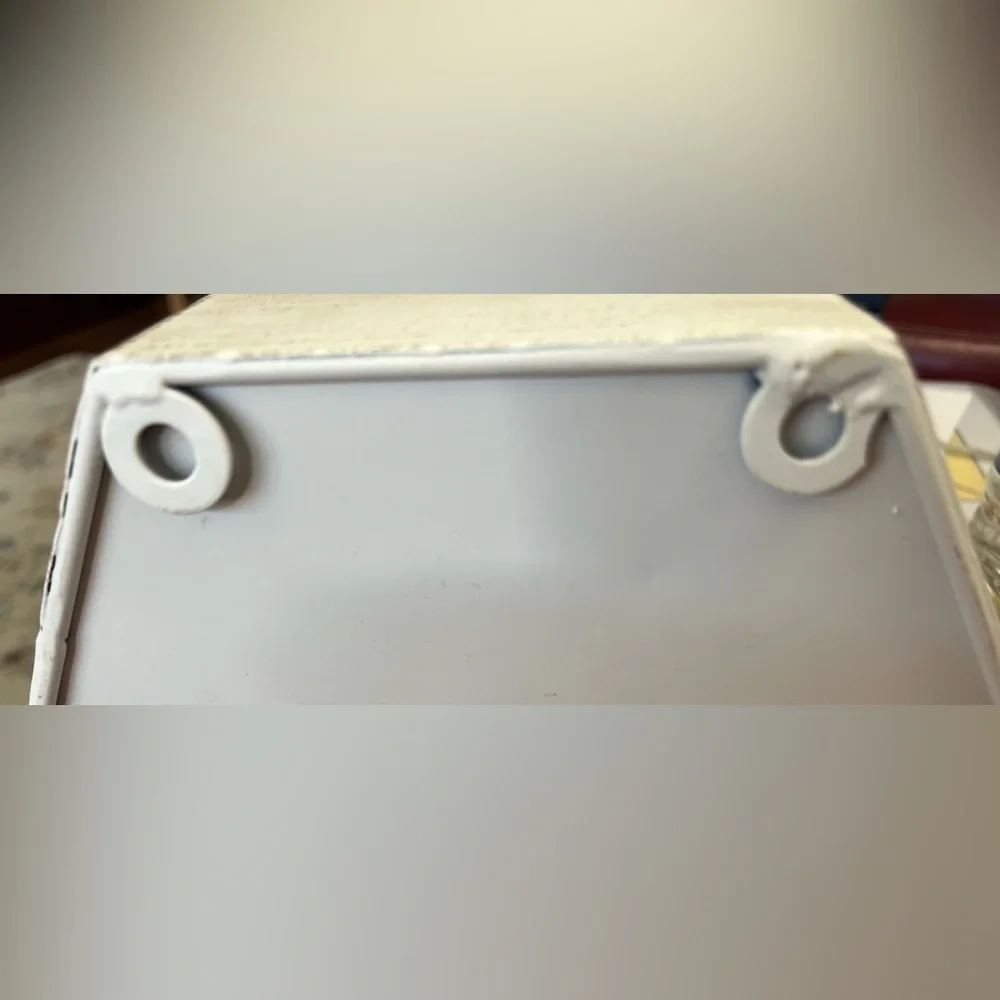 Hexagon Gold & white weathered decor 9.84” x 13.8” x 4.13”